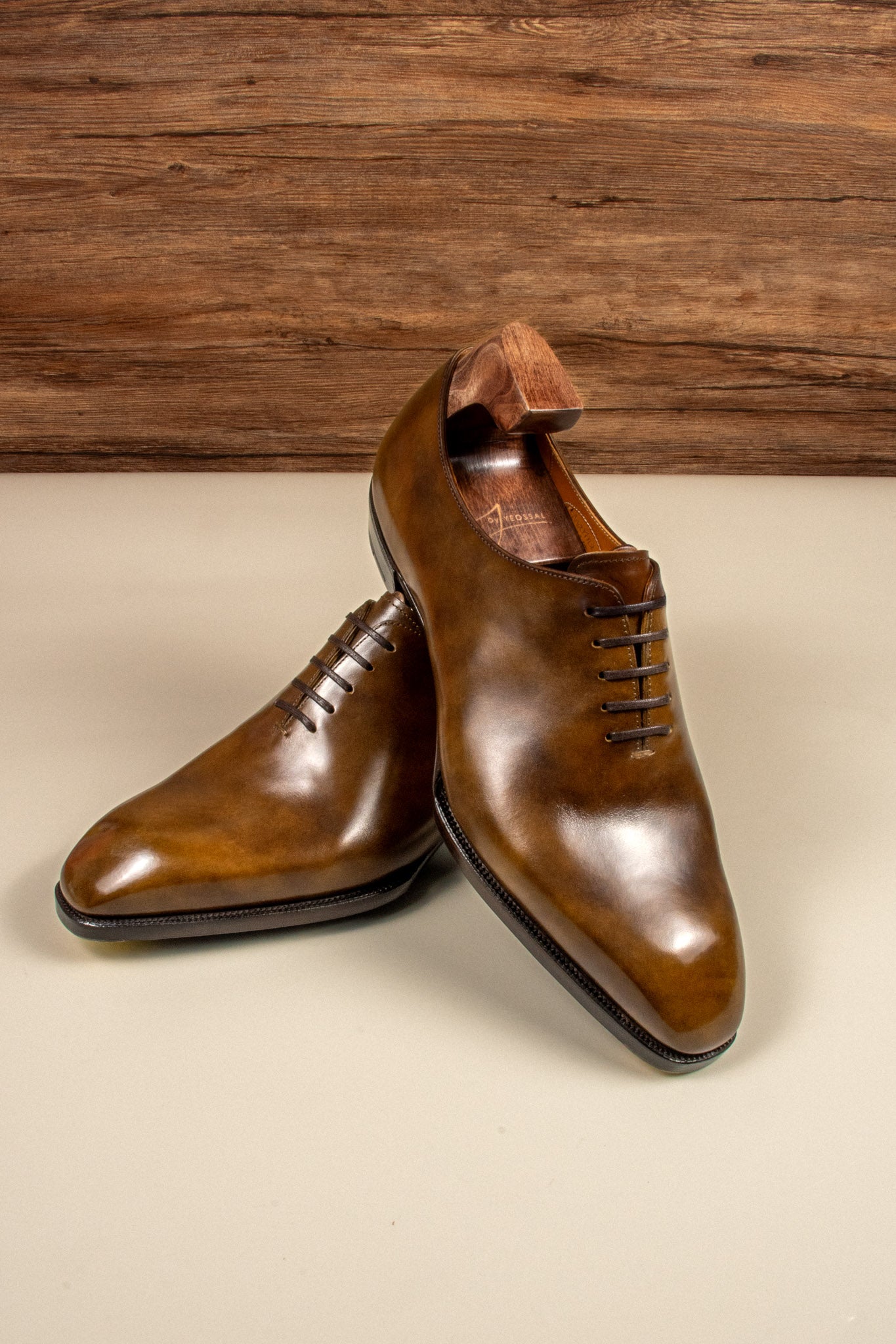 Wholecut leather clearance oxford shoes